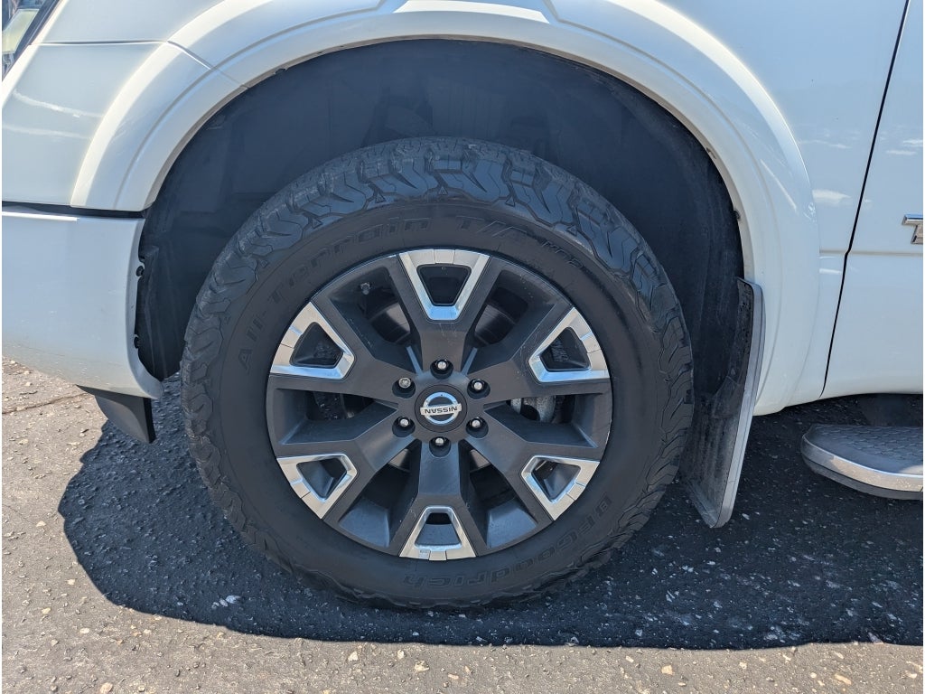 2021 Nissan Titan Platinum Reserve