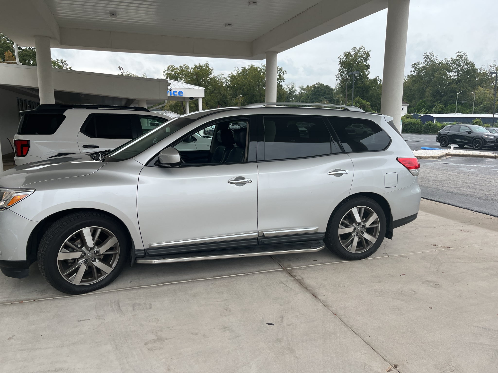 2014 Nissan Pathfinder Platinum