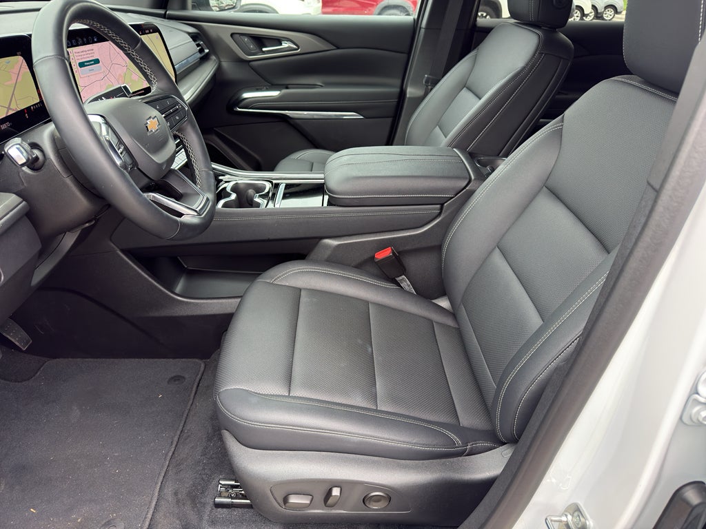 2024 Chevrolet Traverse AWD LT