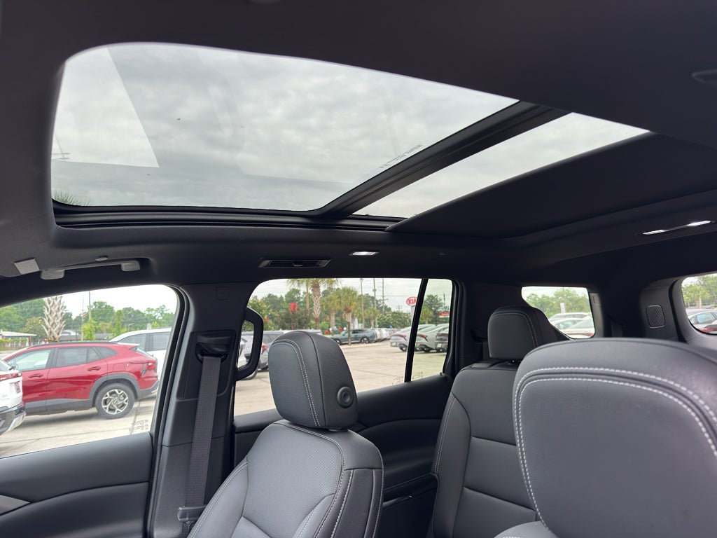 2024 Chevrolet Traverse AWD LT