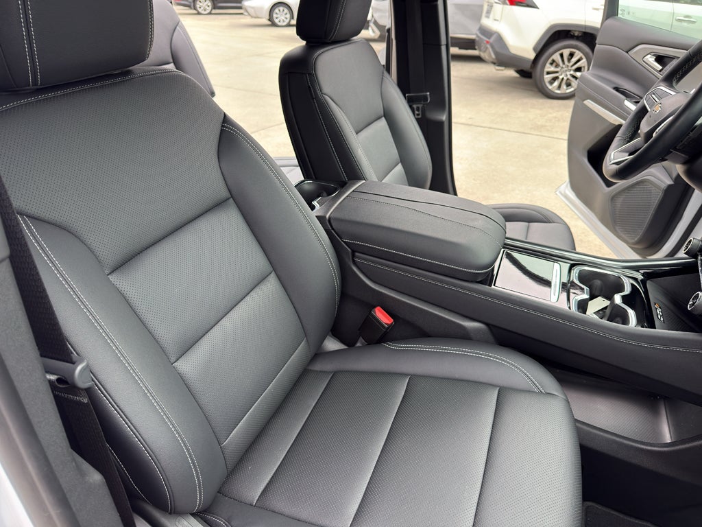 2024 Chevrolet Traverse AWD LT
