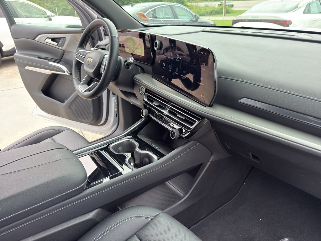 2024 Chevrolet Traverse AWD LT