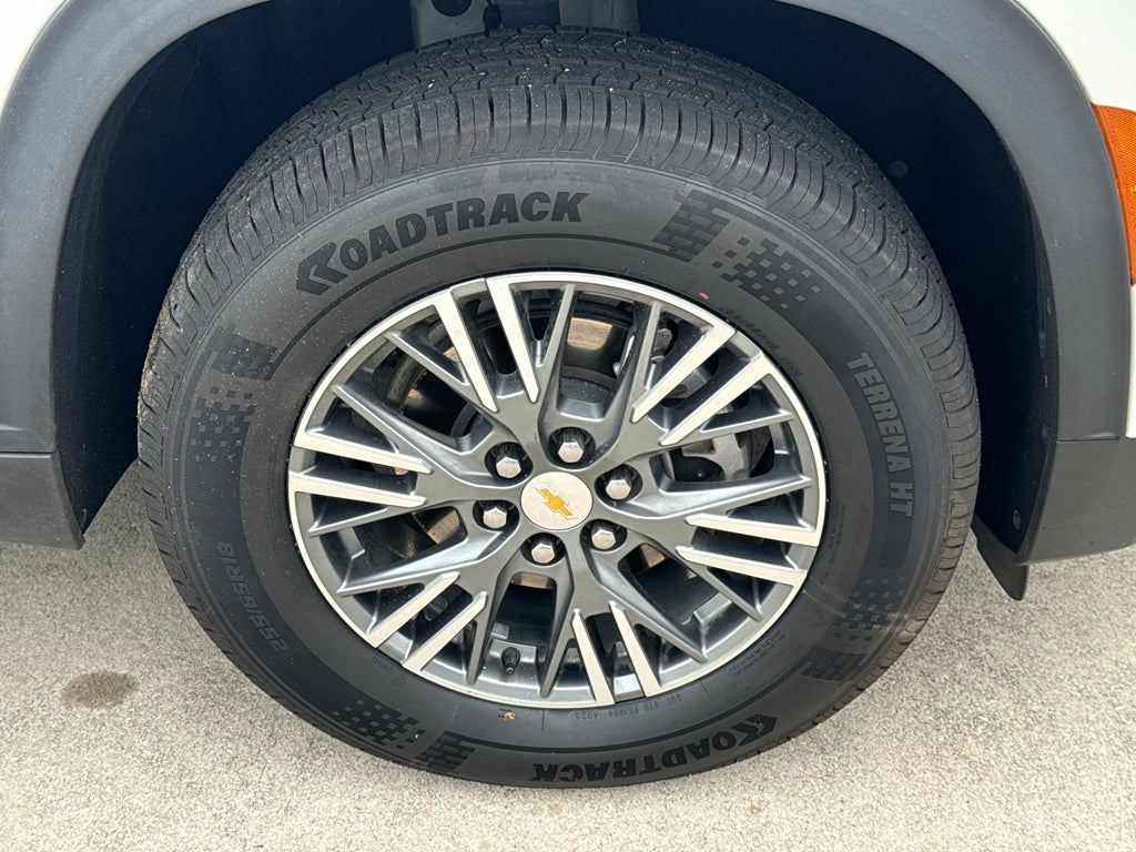 2024 Chevrolet Traverse AWD LT