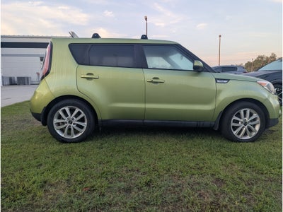 2017 Kia Soul +