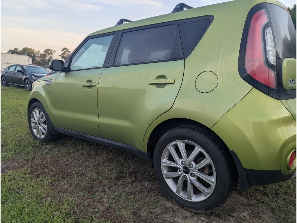 2017 Kia Soul +