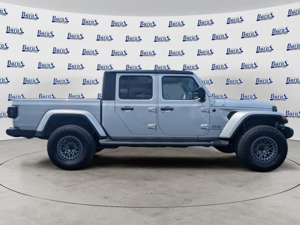 2022 Jeep Gladiator Overland
