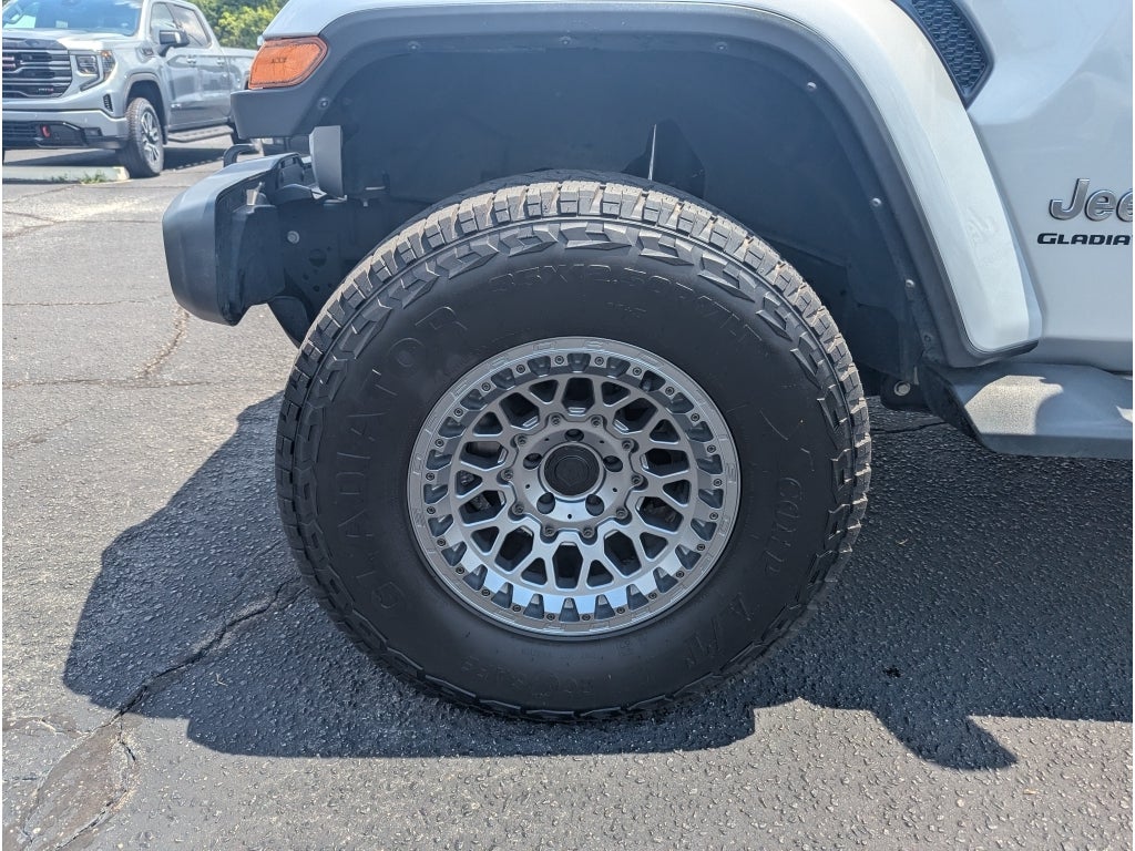2022 Jeep Gladiator Overland