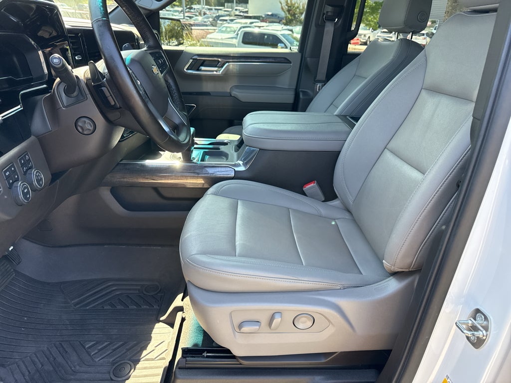 2024 Chevrolet Silverado LTZ