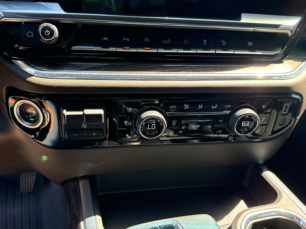 2024 Chevrolet Silverado LTZ