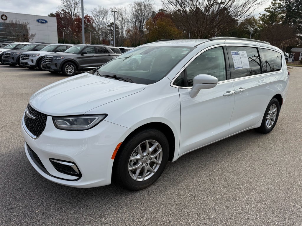 2022 Chrysler Pacifica Touring L
