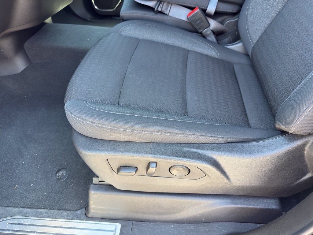 2025 Chevrolet Silverado LT