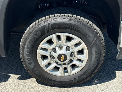 2025 Chevrolet Silverado LT
