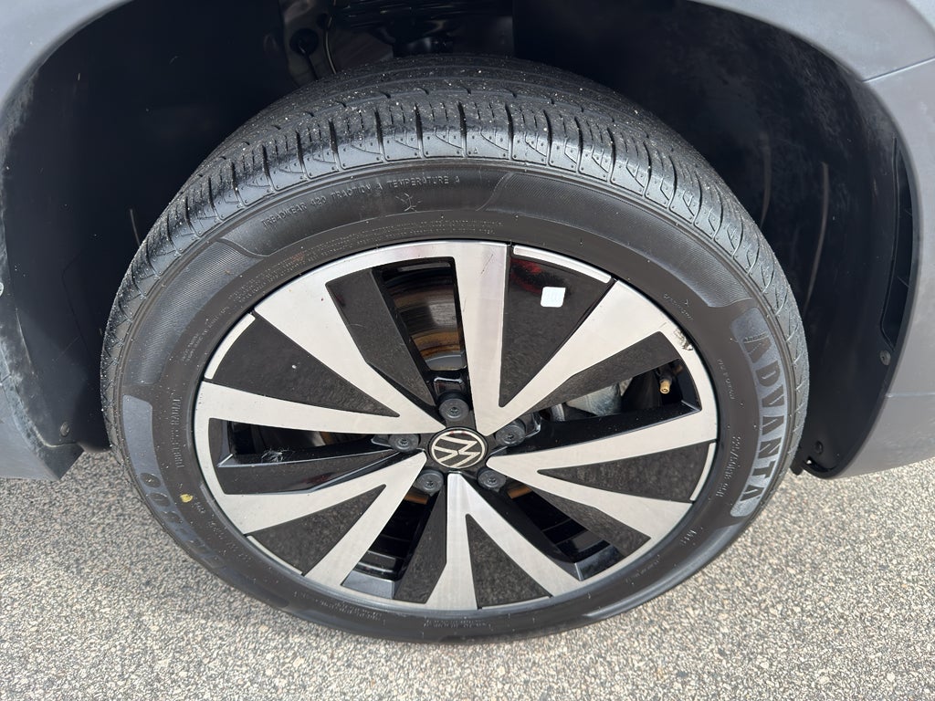 2024 Volkswagen Taos SE