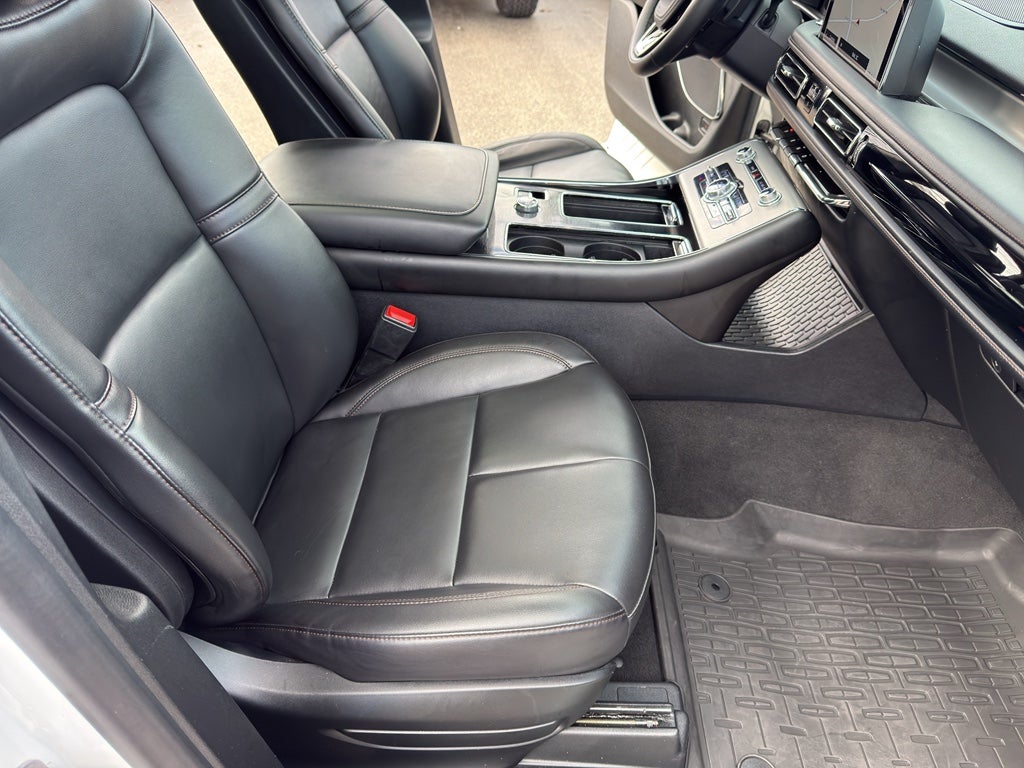 2023 Lincoln Aviator Standard