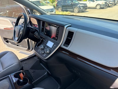 2020 Toyota Sienna Limited