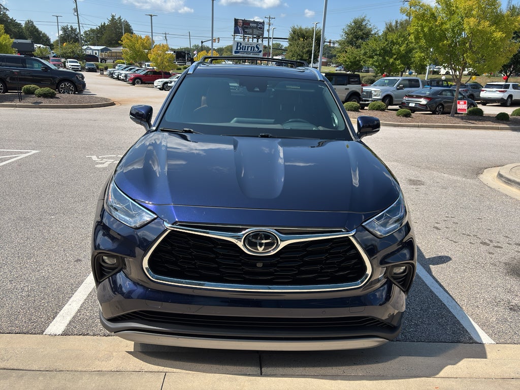 2022 Toyota Highlander Platinum