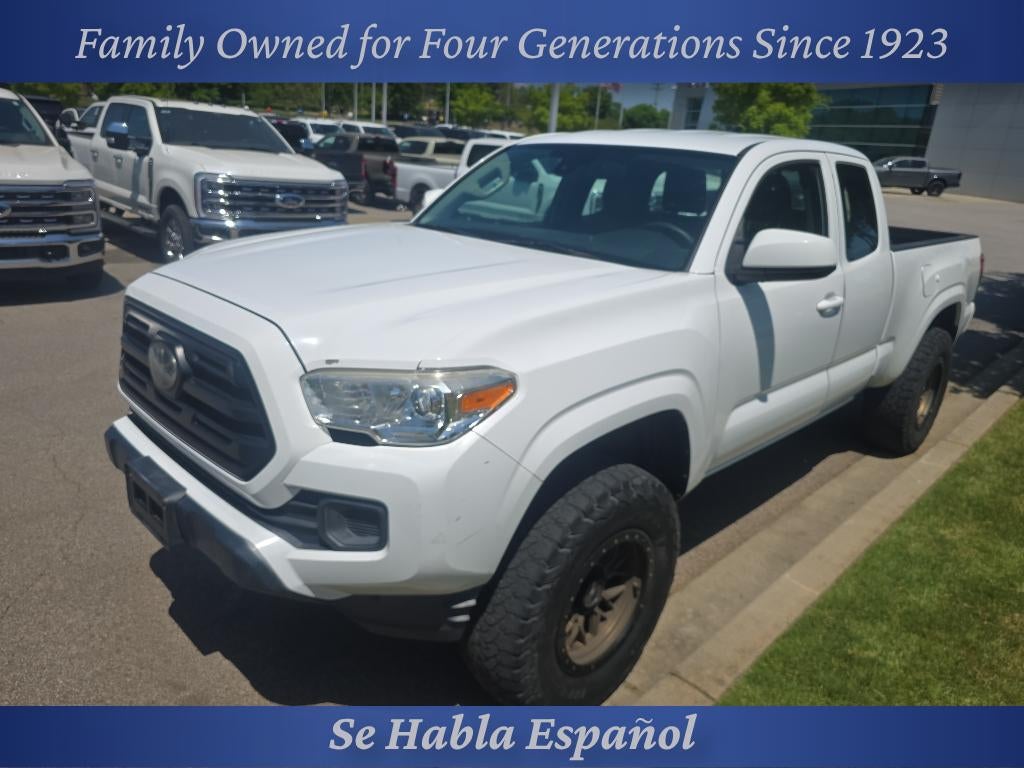2018 Toyota Tacoma SR