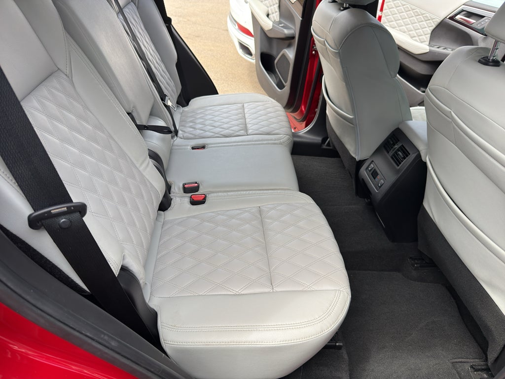 2023 Mitsubishi Outlander SEL