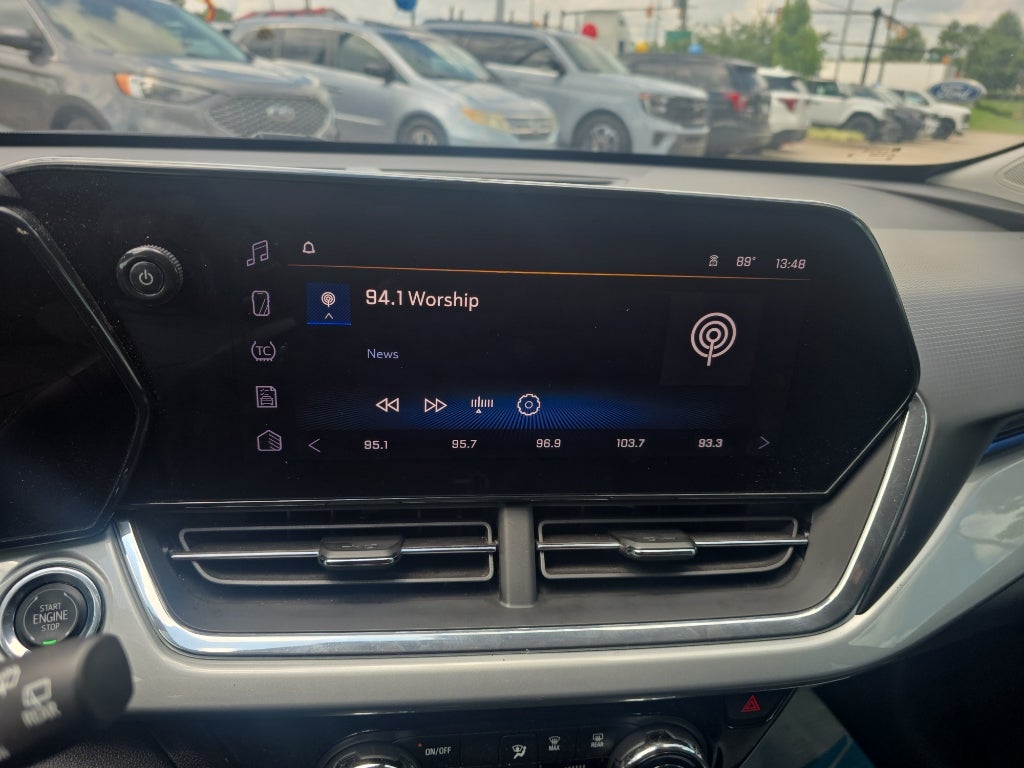 2025 Chevrolet Trax LT
