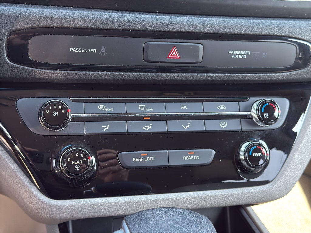 2021 Kia Sedona LX