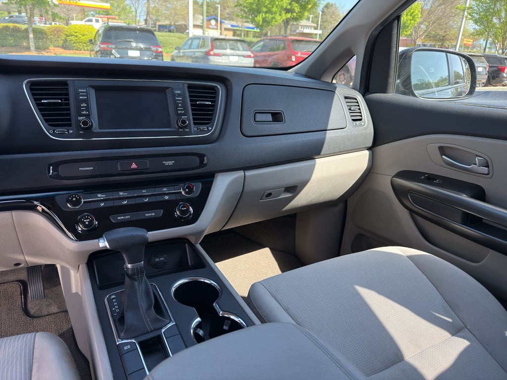2021 Kia Sedona LX