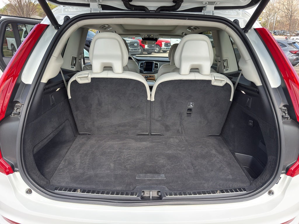 2021 Volvo XC90 Momentum