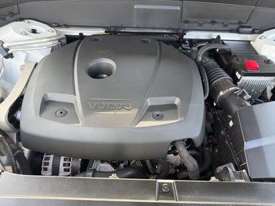 2021 Volvo XC90 Momentum