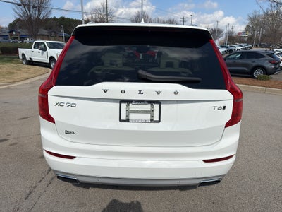 2021 Volvo XC90 Momentum