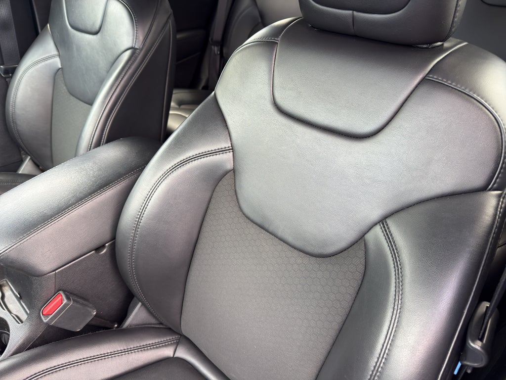 2020 Jeep Cherokee Altitude