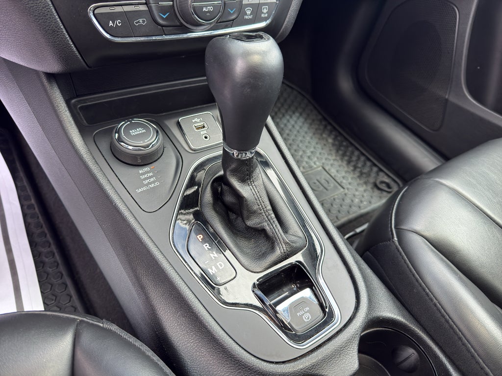 2020 Jeep Cherokee Altitude