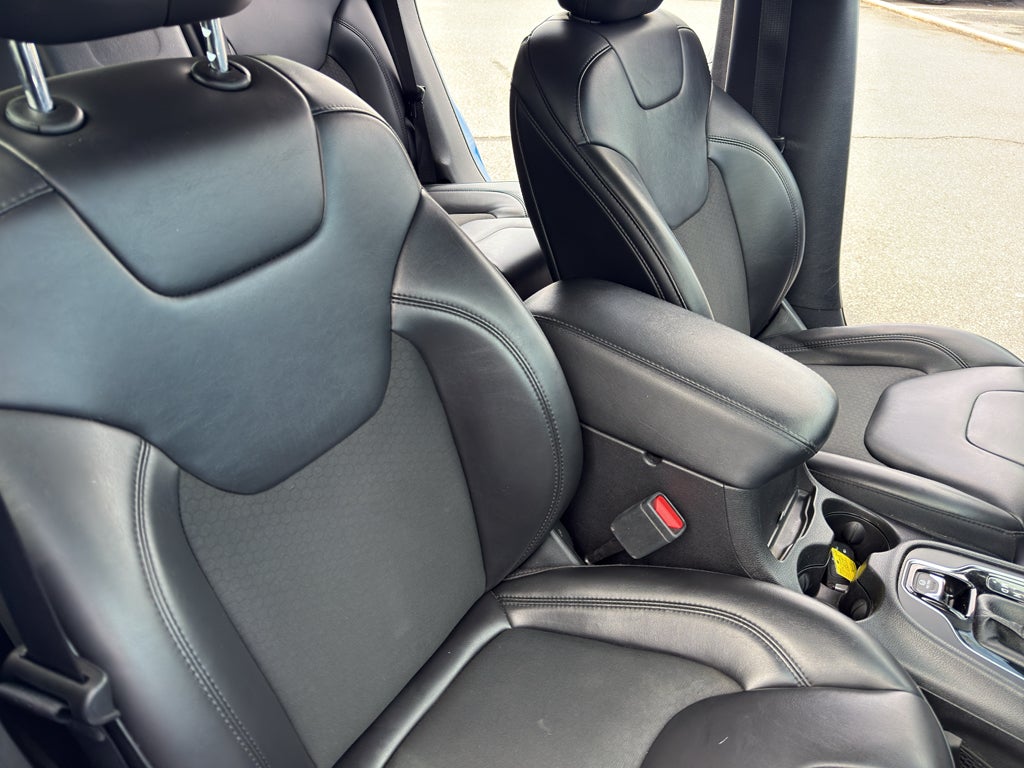 2020 Jeep Cherokee Altitude