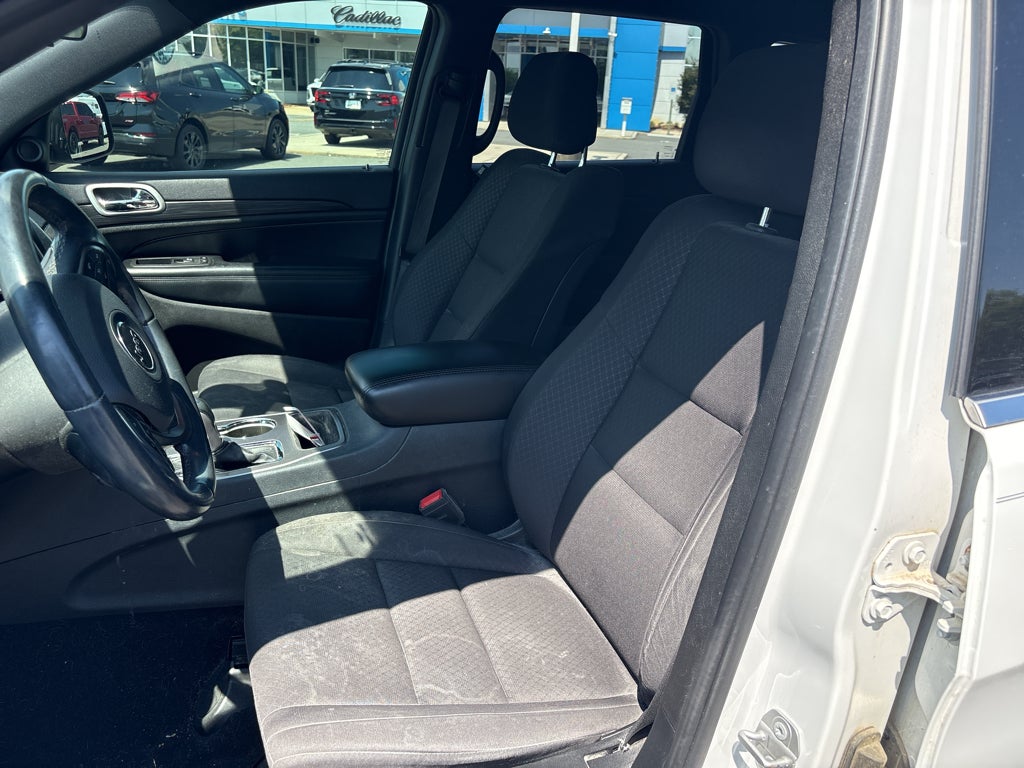 2020 Jeep Grand Cherokee Laredo E