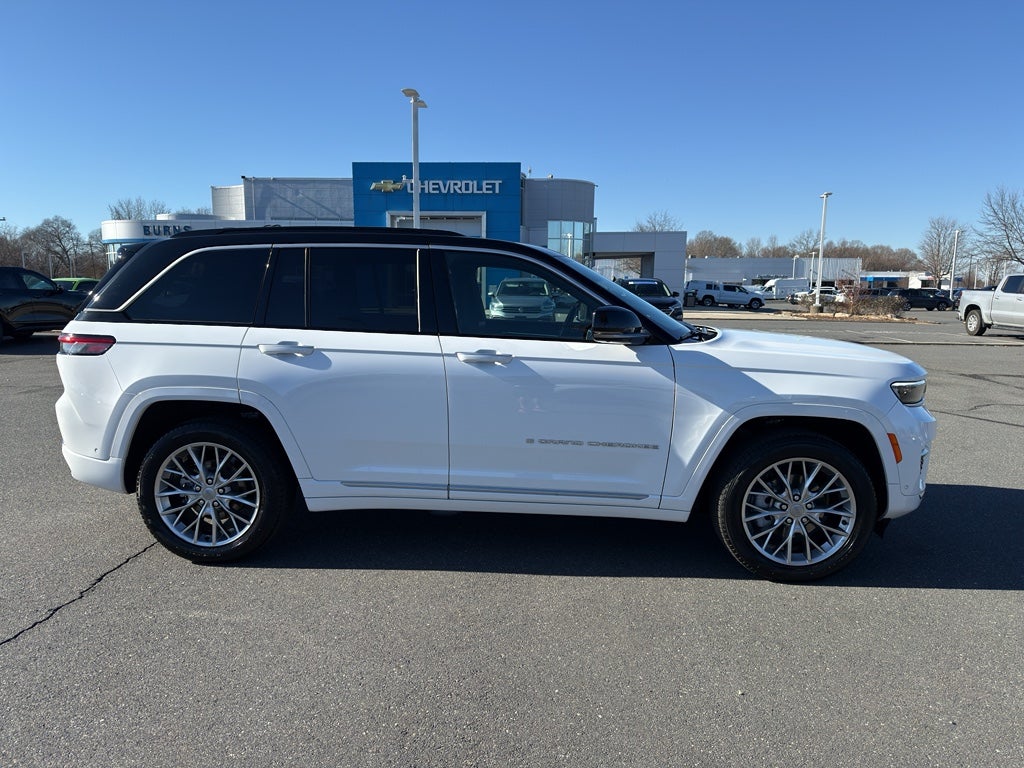 2025 Jeep Grand Cherokee Summit