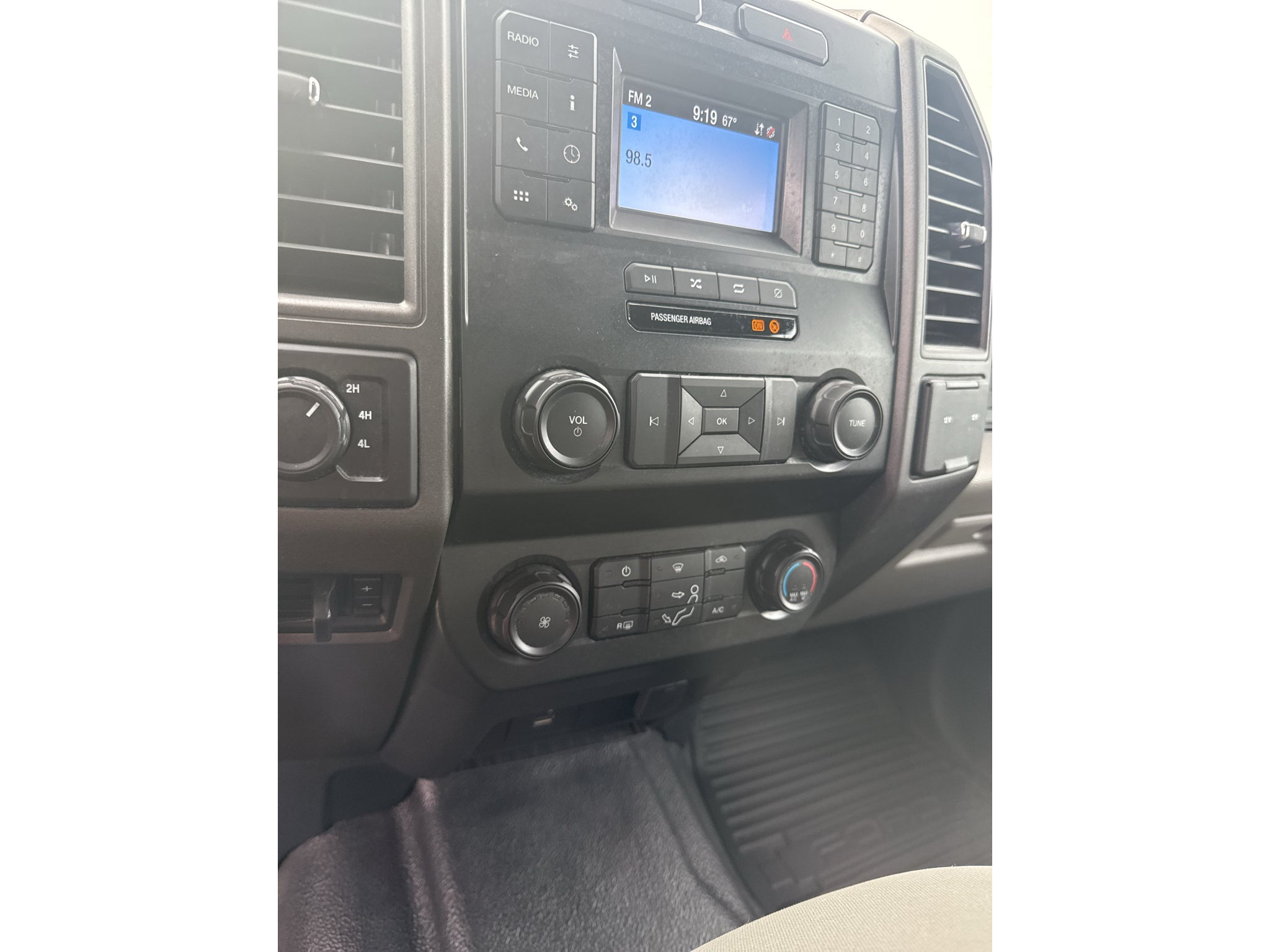 2022 Ford Super Duty F-350 SRW XL