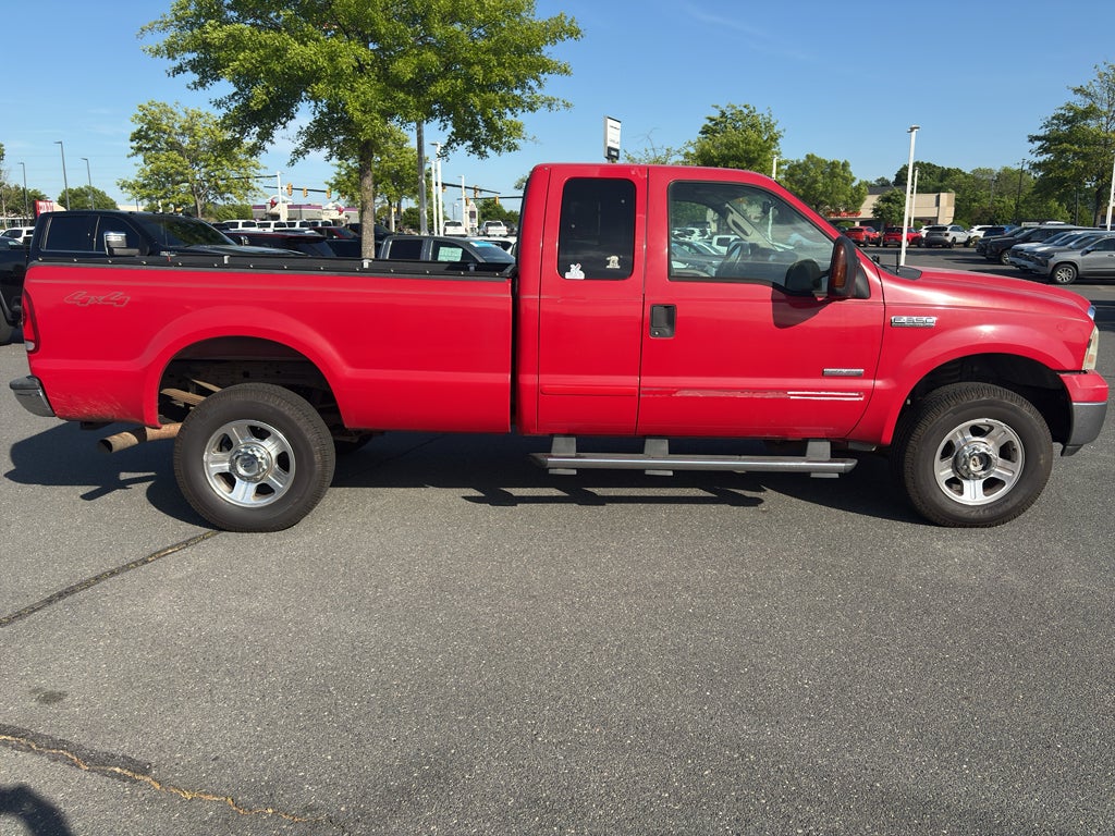 2005 Ford Super Duty F-350 SRW XL