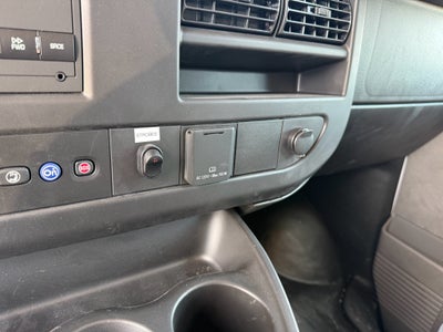 2025 Chevrolet Express Cutaway 3500 1WT