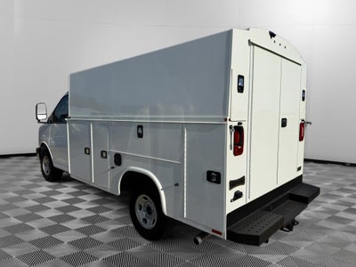 2025 Chevrolet Express Cutaway 3500 1WT