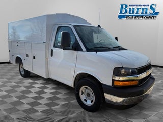 2025 Chevrolet Express Cutaway 3500 1WT