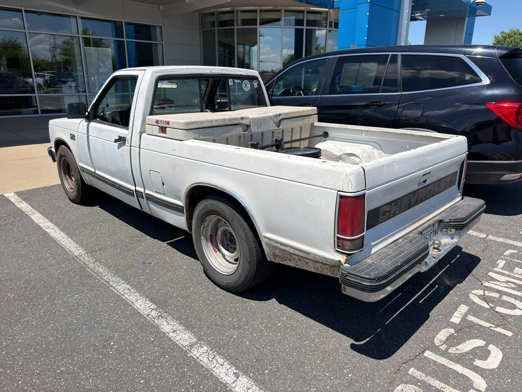 1990 Chevrolet S/T Pickup Fleetside/Wideside 108.3"