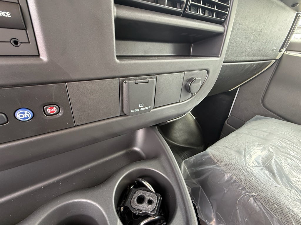 2025 Chevrolet Express Cargo 2500 WT