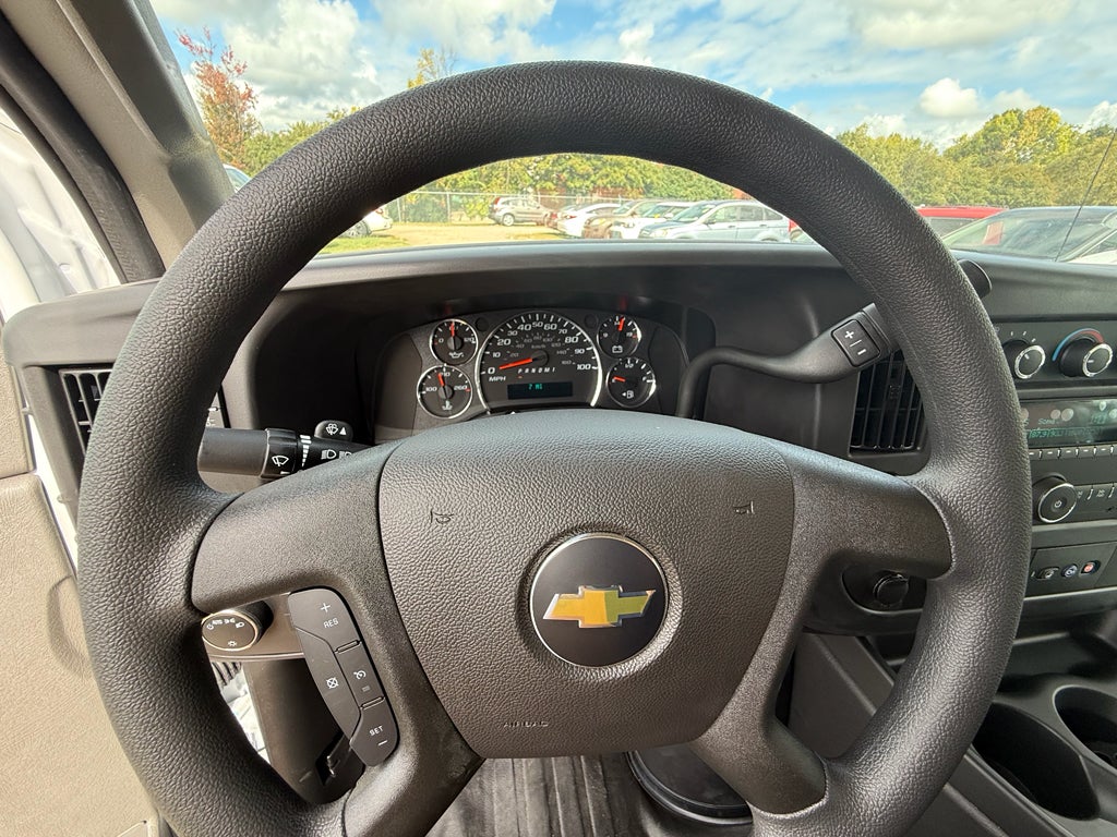 2025 Chevrolet Express Cargo 2500 WT