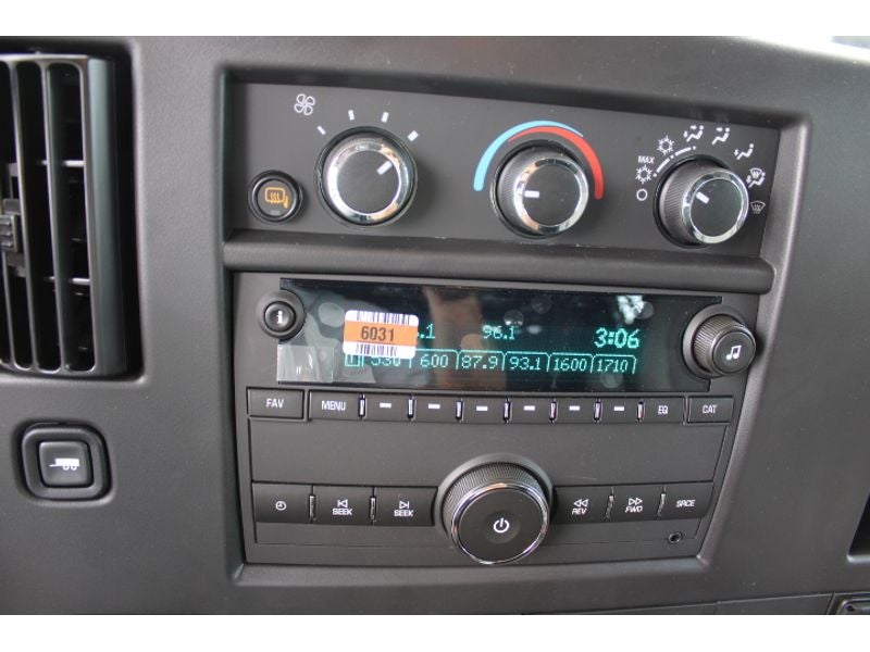 2025 Chevrolet Express Cargo 2500 WT