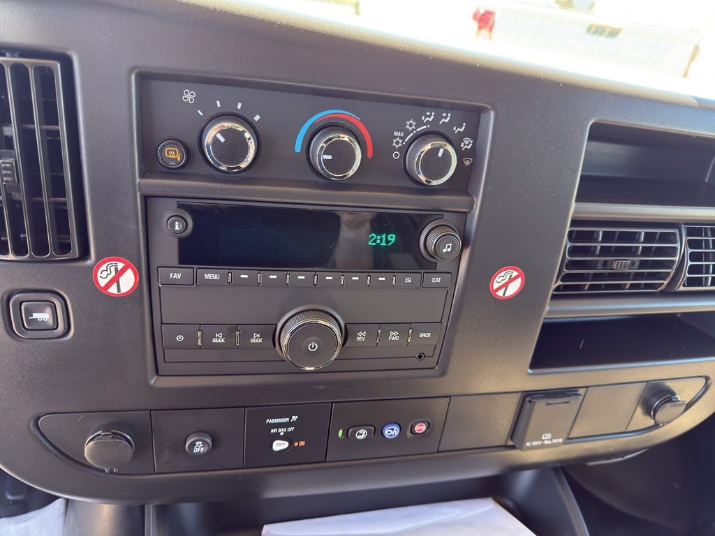 2025 Chevrolet Express Cargo 2500 WT