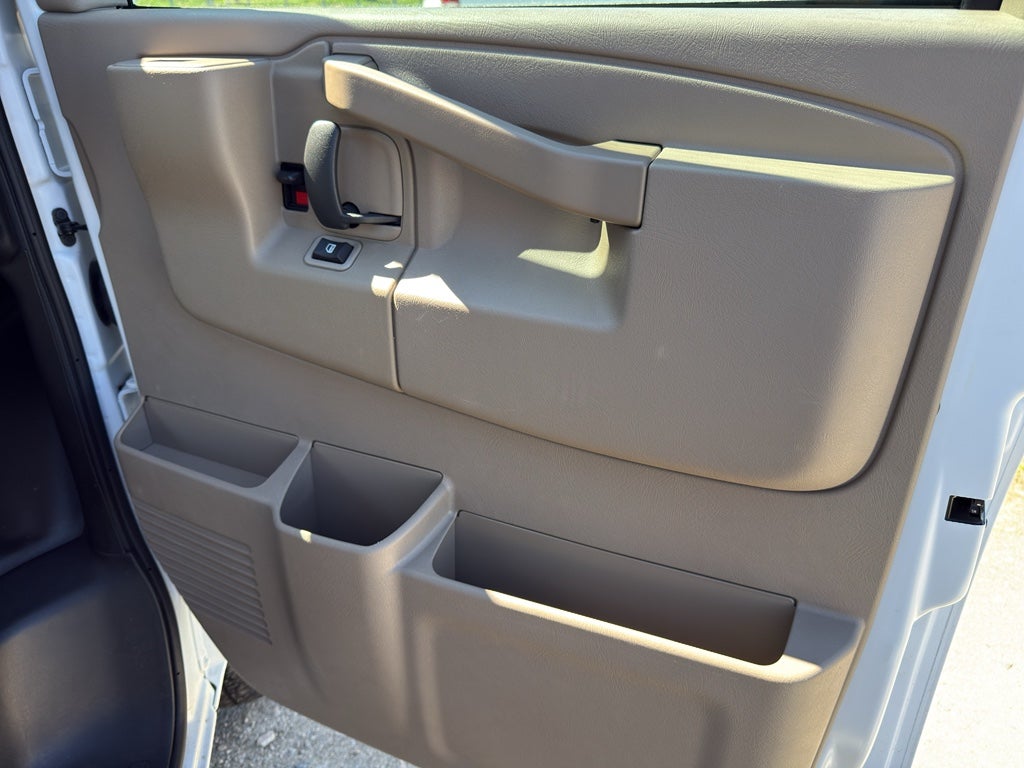 2025 Chevrolet Express Cargo 2500 WT