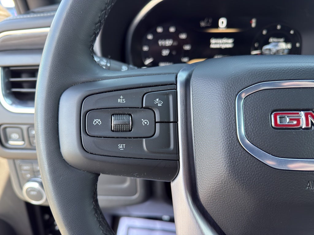 2024 GMC Yukon XL SLT