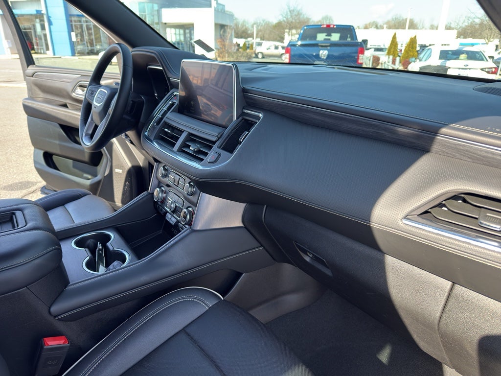 2024 GMC Yukon XL SLT