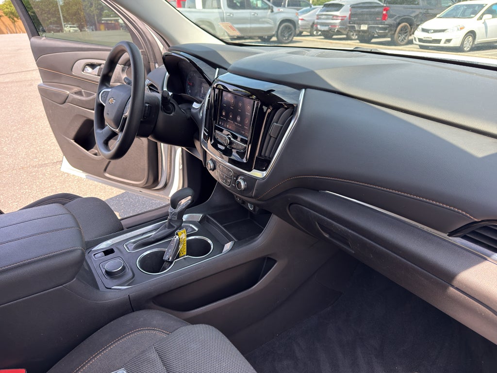 2021 Chevrolet Traverse LS