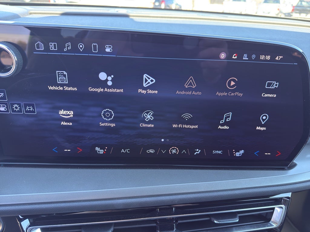 2024 Chevrolet Traverse LT