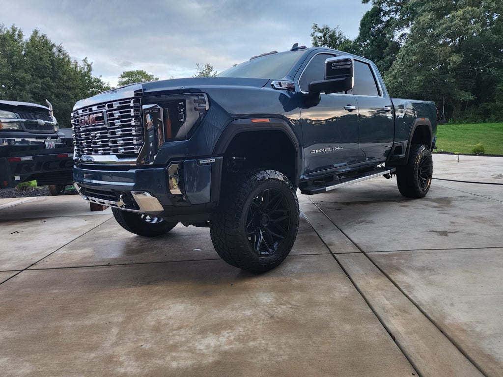 2025 GMC Sierra 3500 HD Denali