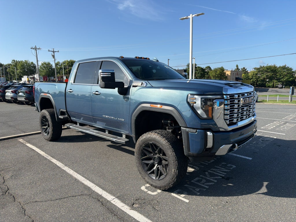 2025 GMC Sierra 3500 HD Denali